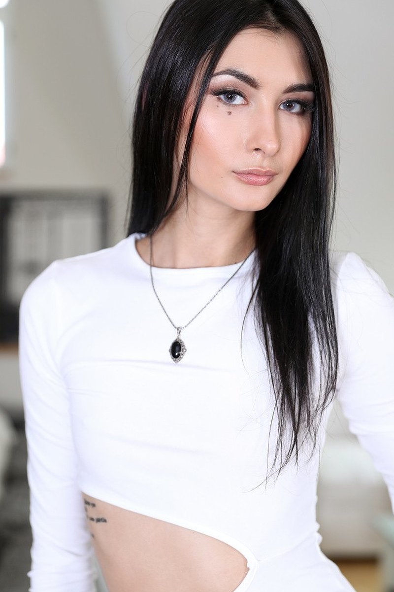 Аришка, 18